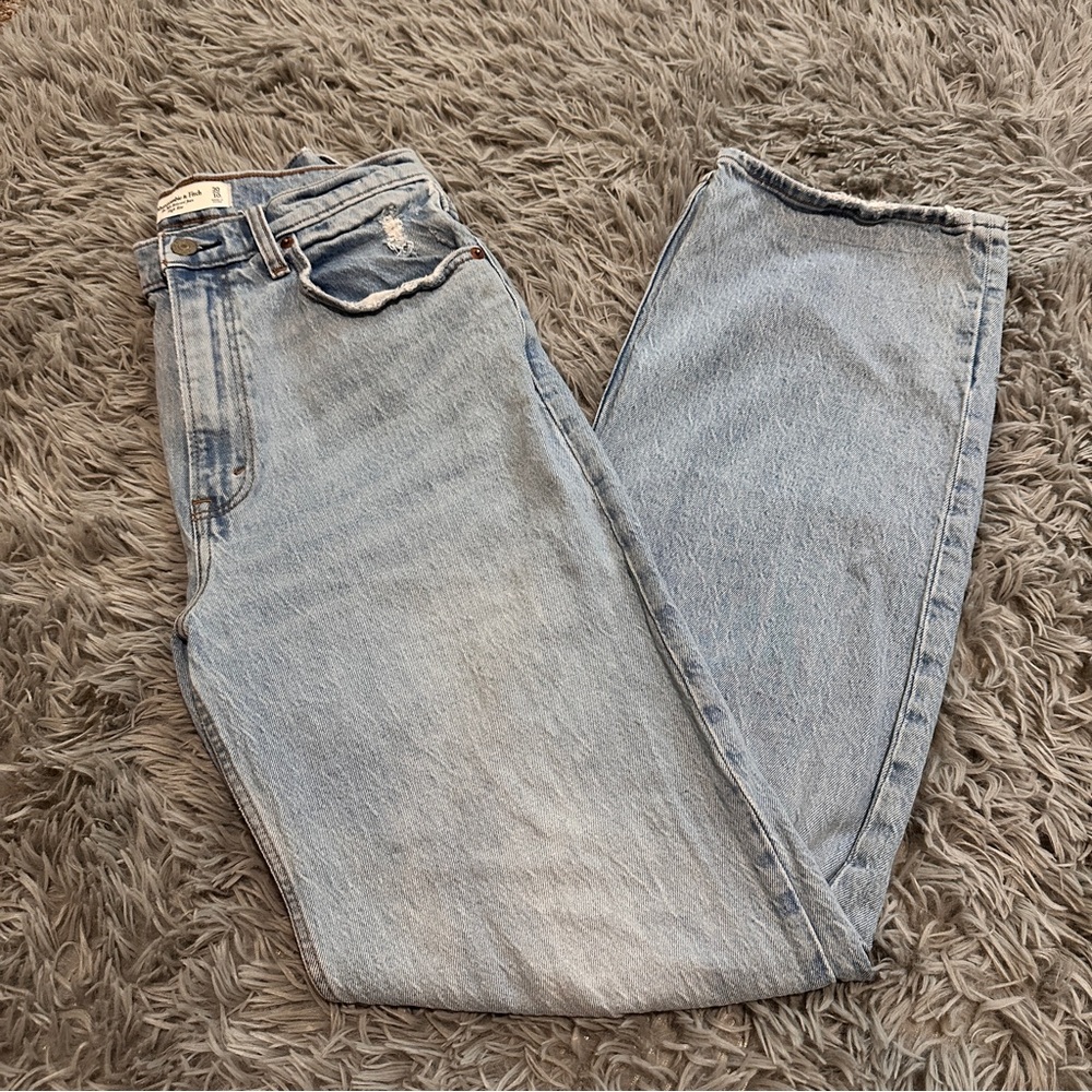Abercrombie & Fitch 90s Relaxed Jean High Rise